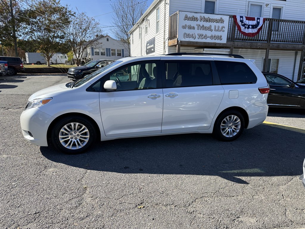 2015 Toyota Sienna XLE Premium