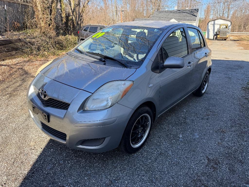 2009 Toyota Yaris Base's photo