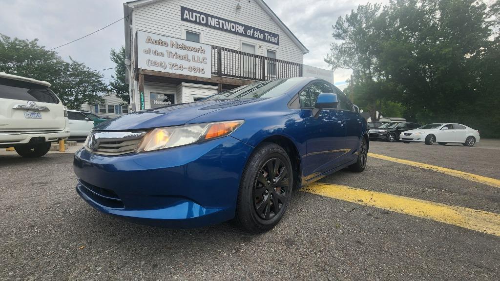 2012 Honda Civic LX Auto's photo