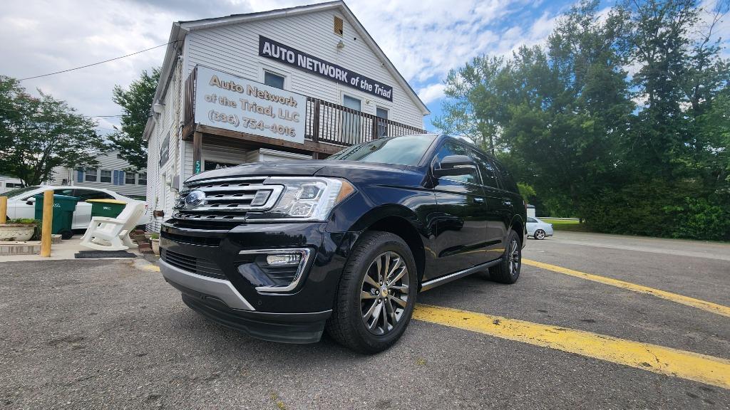 2020 Ford Expedition Limited's photo
