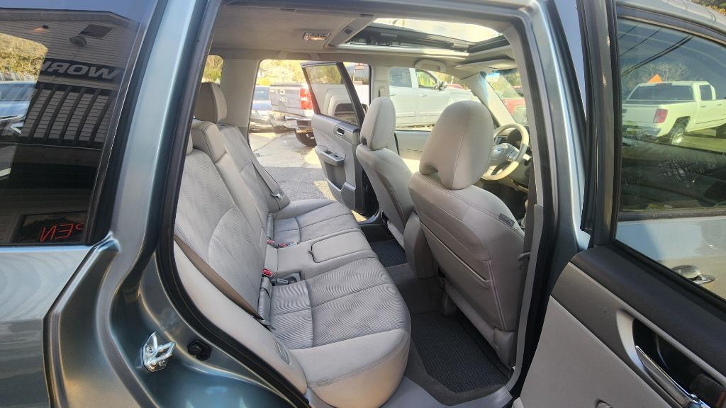 2009 Subaru Forester 2.5X Premium Package - Photo 22